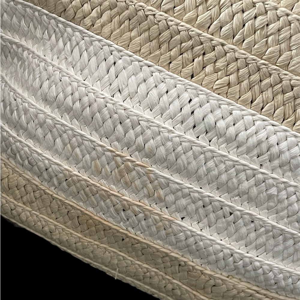 ALTRU Straw Tote‎ - Picture 6 of 11